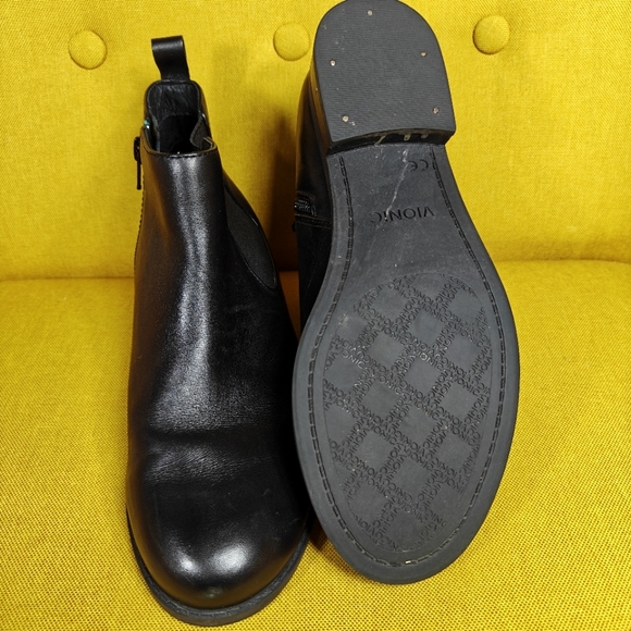 VIONIC Nadelle Chelsea Ankle Black Leather Comfort Booties Women's Shoe Size 7.5 - Picture 10 of 11